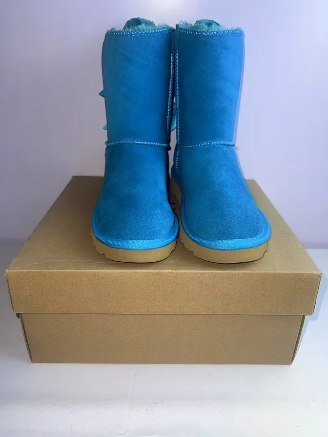 UGG تاسمان أحذية الثلج الأزرق من السويدي مع ربطة 4