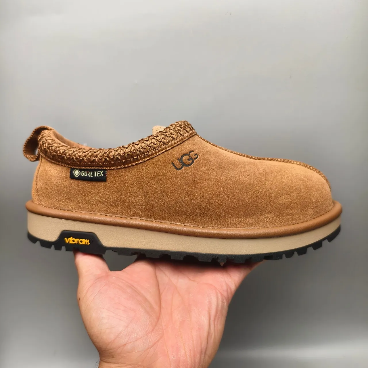 UGG Tasman بني بيج جلد غزال علوي عقدة مضفرة أحذية كاجوال 2