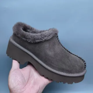UGG Tasman Botín de Nieve con Plataforma de Ante Gris Forro de Borrego