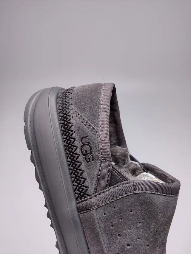 UGG Tasman Ante Gris Parte Superior Perforada Vamp Zapatos Casuales 4