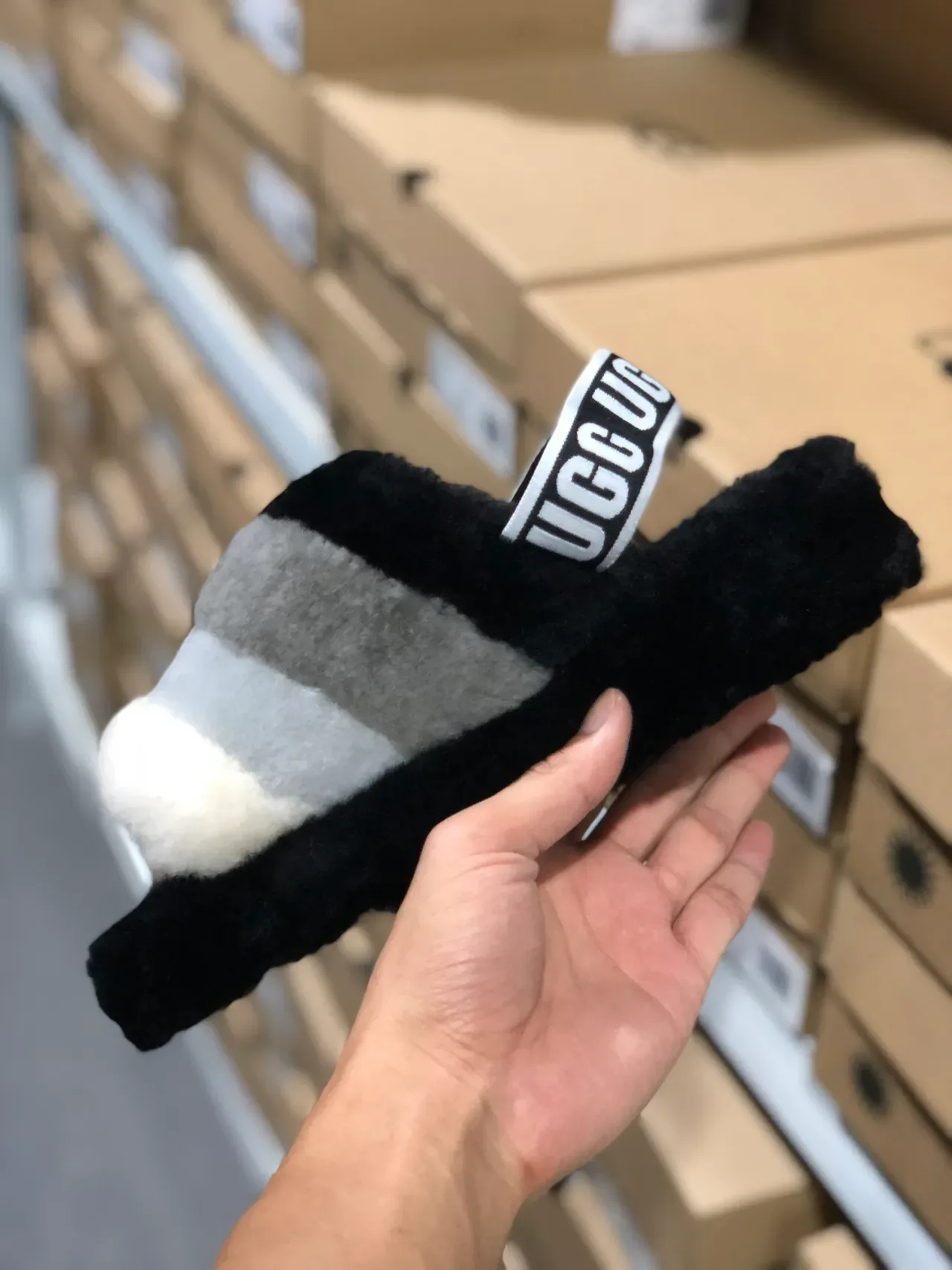 UGG Tasman धारायुक्त शियारलिंग स्लिपर्स 4
