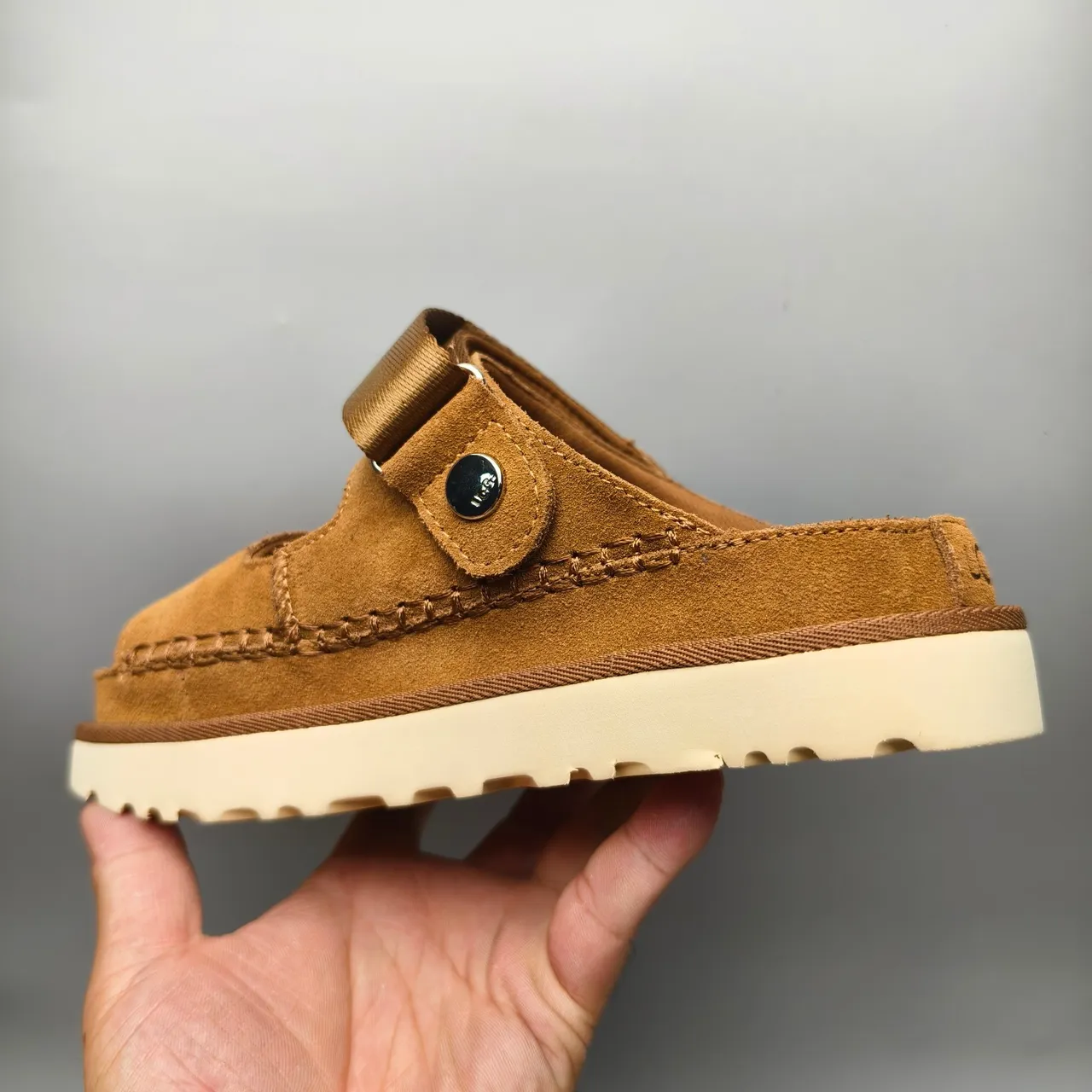 UGG Tasman tan camurça sandálias de plataforma casual 4