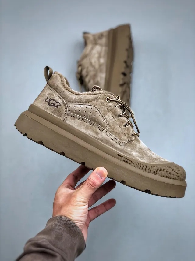 UGG Tasman Taupe Bottes de neige en daim perforé avec doublure en shearling 7
