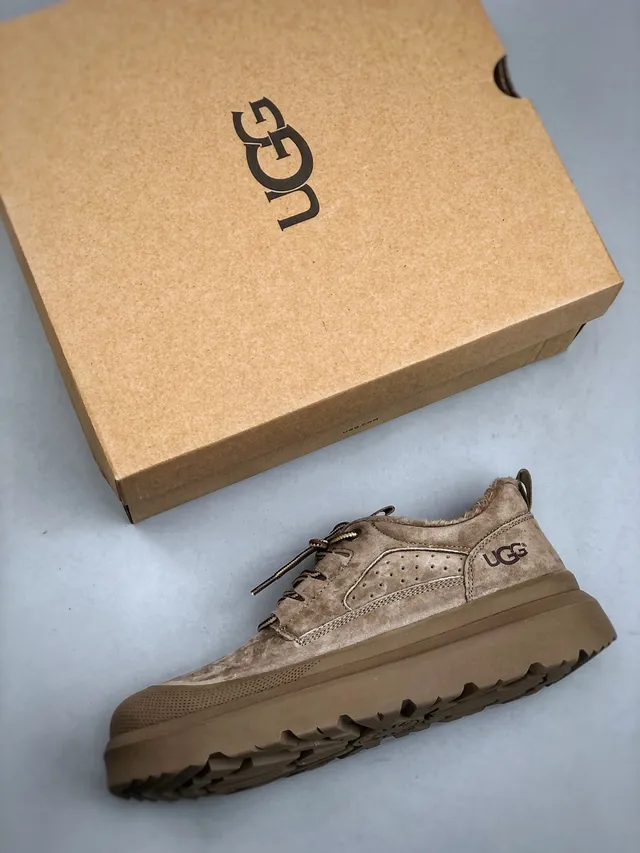 UGG Tasman Taupe Bottes de neige en daim perforé avec doublure en shearling 9