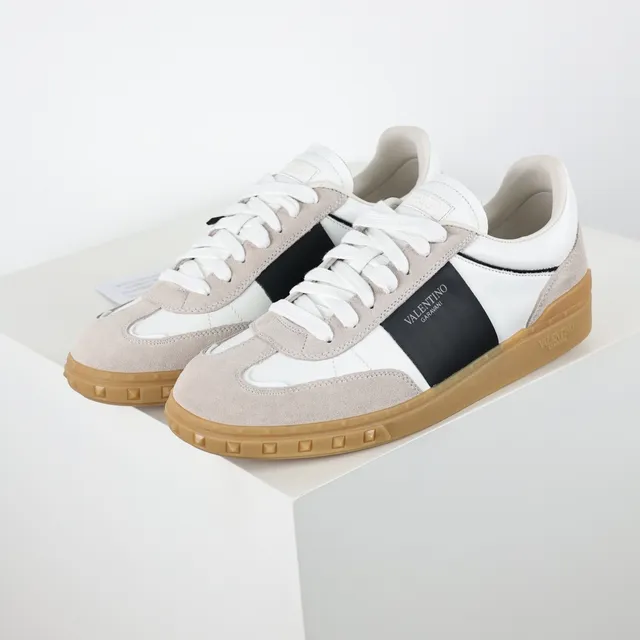 Valentino Baskets Lifestyle Beige Noir Low-Top en Daim et Cuir Panelées 2