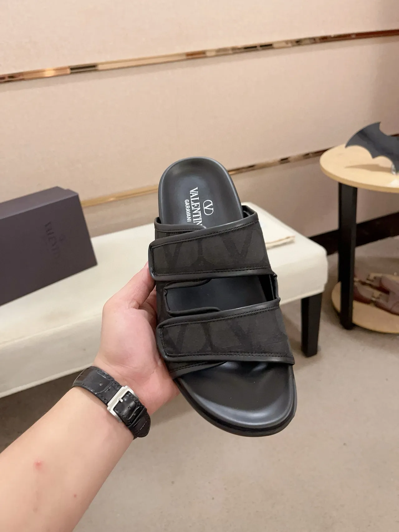 Valentino Preto Dupla Correia Fechamento Velcro Chinelo 2