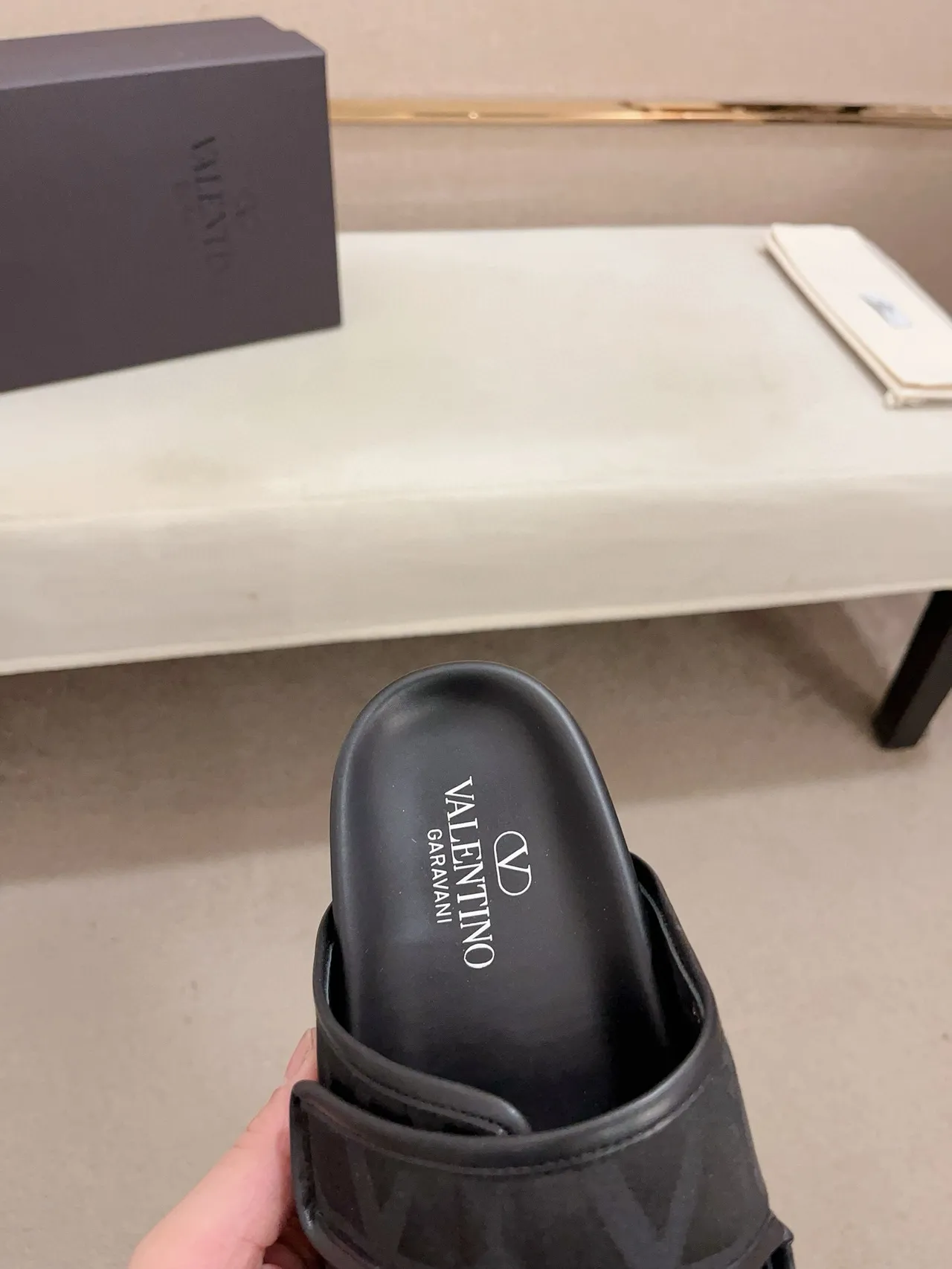 Valentino Preto Dupla Correia Fechamento Velcro Chinelo 6