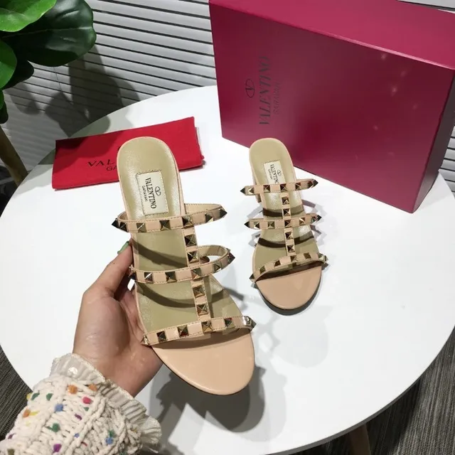 Valentino Rockstud Nude Studded Gladiator Sandals 7