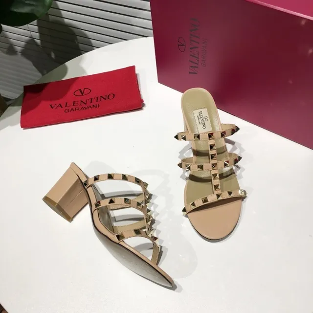 Valentino Rockstud Nude Studded Gladiator Sandals 8
