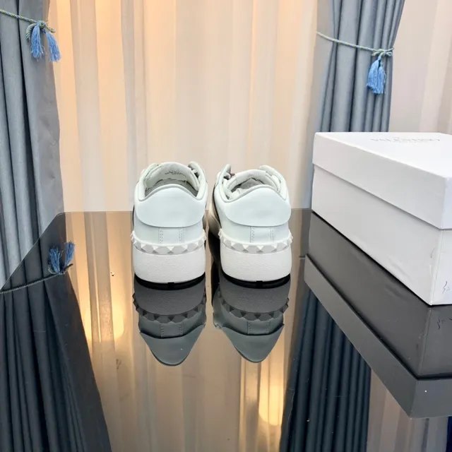 Valentino Rockstud White and Navy Leather Lifestyle Sneakers 6