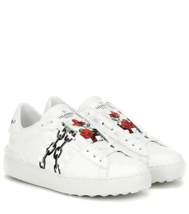 Valentino Rockstud Sneakers Lifestyle en Cuir Blanc avec Chaîne Florale et Stud 4