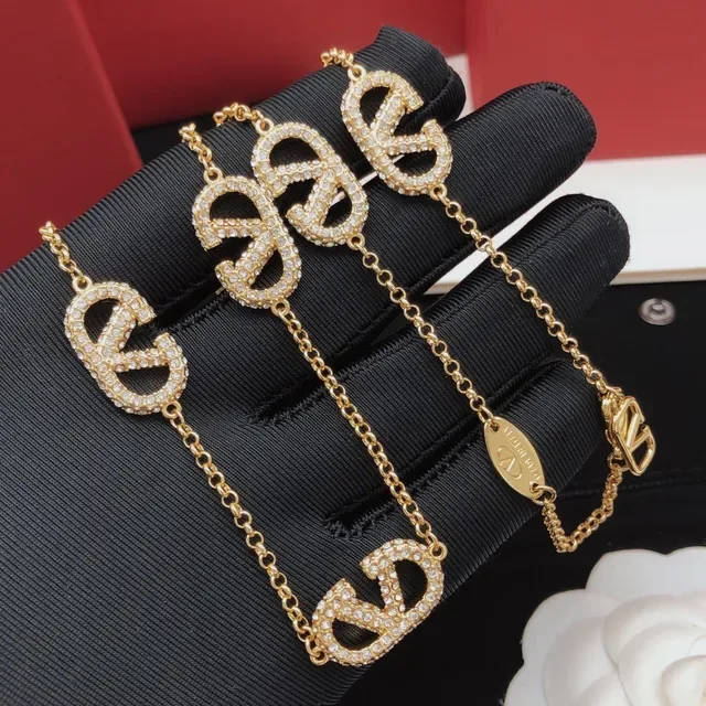 Collier Chaîne Valentino VLogo Cristaux Pavé Doré 3