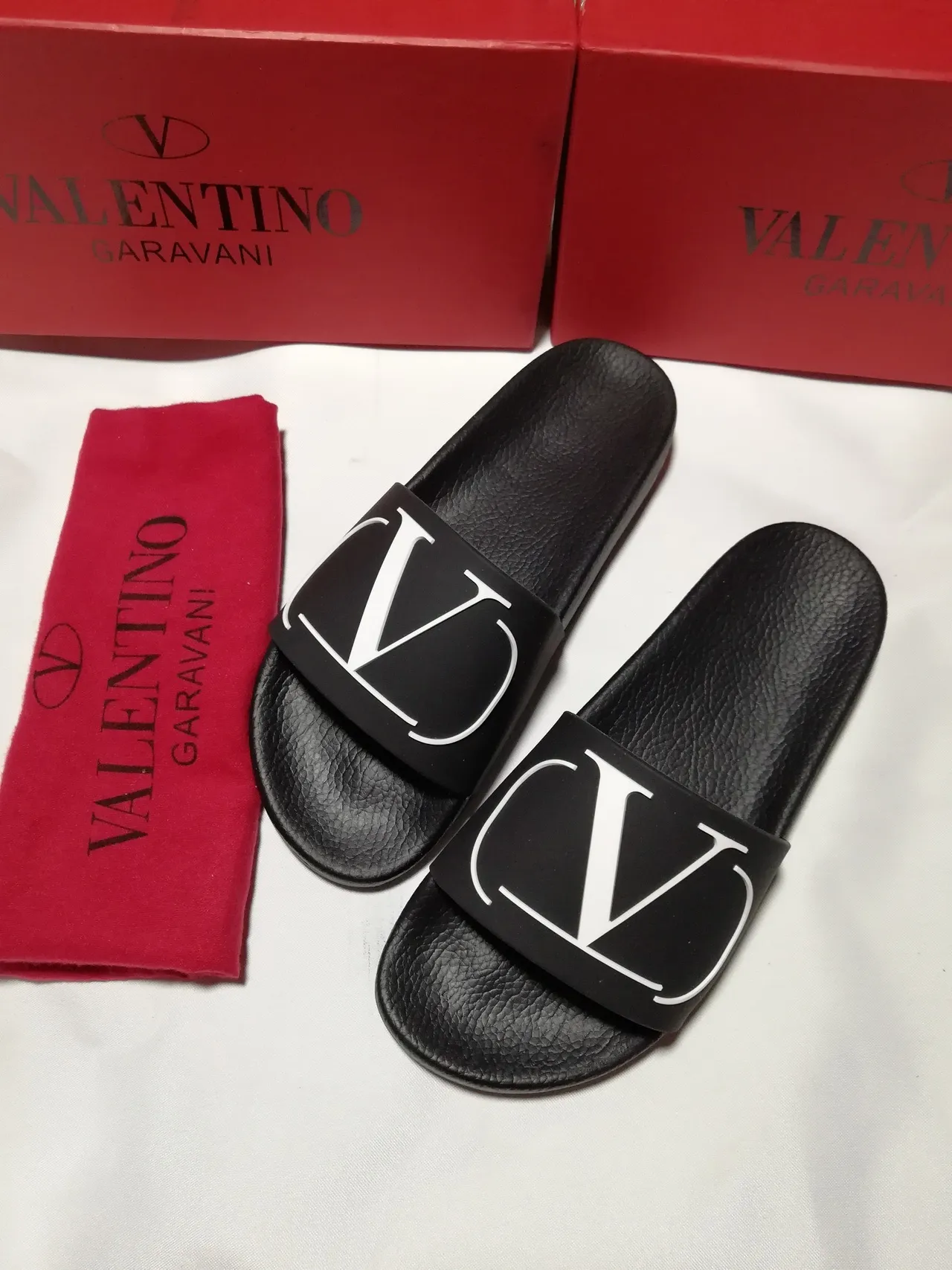 Valentino VLTN أسود أبيض Logo نعال 5
