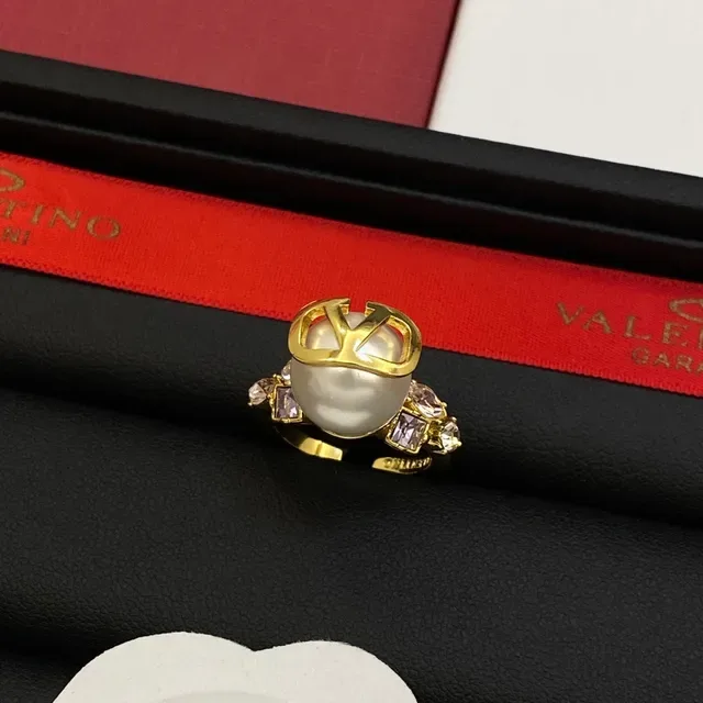 Valentino VLTN Pearl and Crystal Adjustable Rings 3