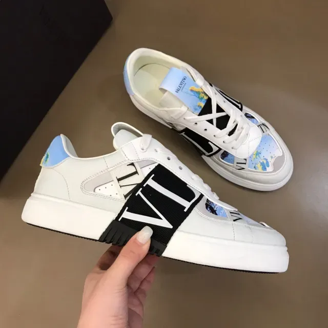 Valentino VLTN Runner blanc noir bleu sneakers lifestyle 6