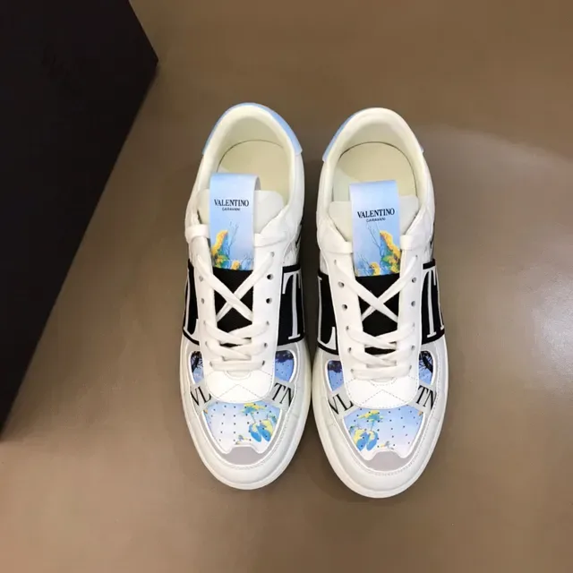 Valentino VLTN Runner blanc noir bleu sneakers lifestyle 9
