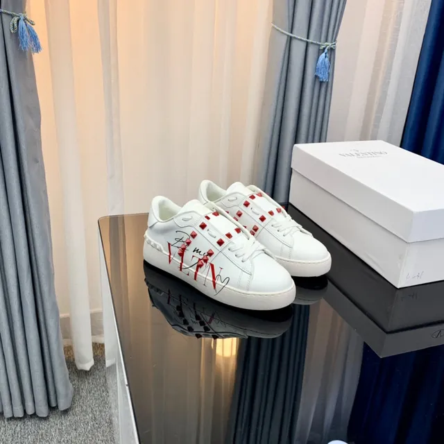 Valentino White Red Leather Upper Pyramid Studs Lifestyle Sneakers 6
