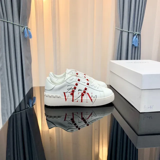 Valentino White Red Leather Upper Pyramid Studs Lifestyle Sneakers 9