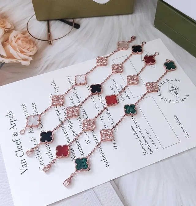 Van Cleef & Arpels Alhambra Cinq Motif Or Rose Émail Rouge et Pavé Cristal Bracelet 2
