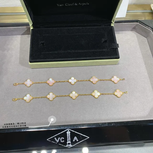 Van Cleef & Arpels Alhambra Pulseira de madreperla rosa trévo de cinco folhas 8