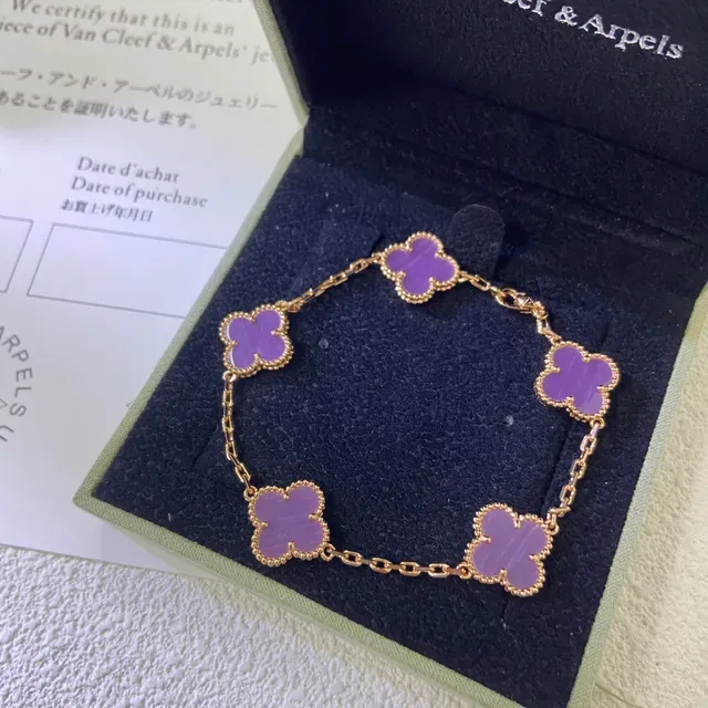 Van Cleef & Arpels Alhambra Cinco Motivos Esmalte Roxo Pulseira de Ouro 4