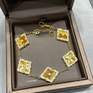 Van Cleef & Arpels Alhambra Five Motif Tiger's Eye و ماسك Diamond