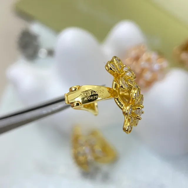 Van Cleef & Arpels Alhambra Flower Pavé Earrings 3