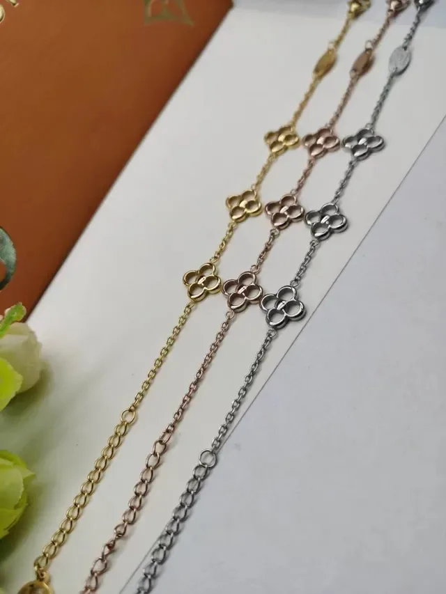 Van Cleef & Arpels Alhambra Trèfle à Quatre Feuilles Or Rose Bracelet 5