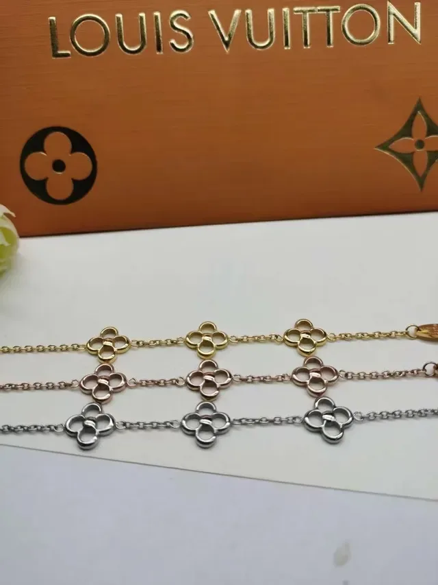 Van Cleef & Arpels Alhambra Trèfle à Quatre Feuilles Or Rose Bracelet 7