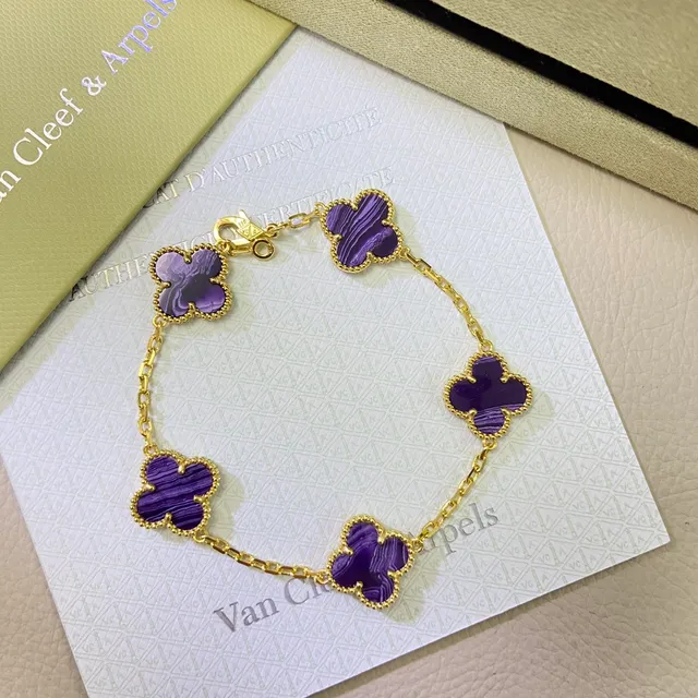 Van Cleef & Arpels Alhambra Colar de Trévo de Quatro Folhas em Pedra Marmorizada Roxa 3