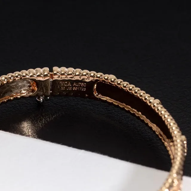 Van Cleef & Arpels Alhambra Bracelete de Ouro Rosa com Diamantes Quatrofolha Pérolas 4