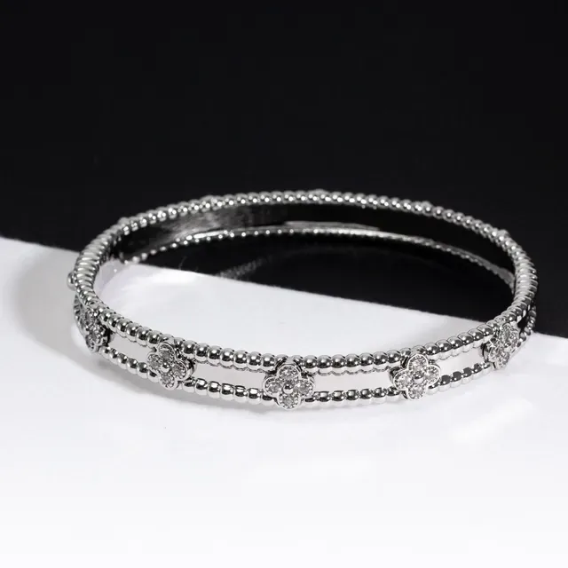 Van Cleef & Arpels Alhambra Bracelete de Ouro Rosa com Diamantes Quatrofolha Pérolas 6