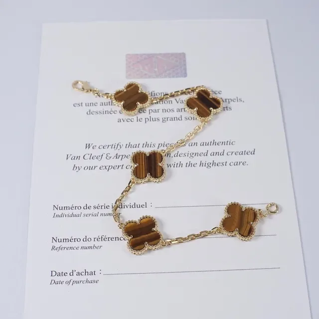 Van Cleef & Arpels Alhambra عين النمر سوار أربعة أنماط 8
