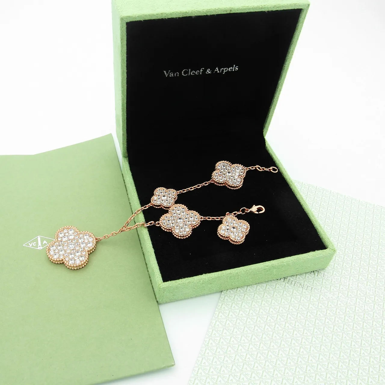 Van Cleef & Arpels Alhambra Trevo triplo pingente colar 3