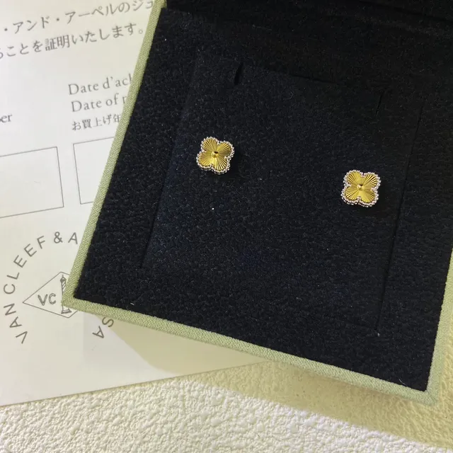 Van Cleef & Arpels Alhambra Ouro Amarelo e Brincos com Diamantes 4