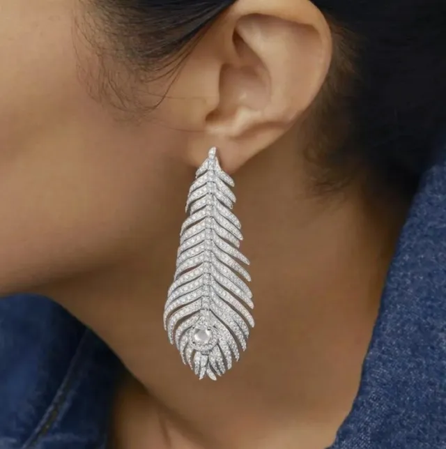 Van Cleef & Arpels সোনা সাদা পালকের আকৃতির পাভে-সেট হীরা কানের দুল 9