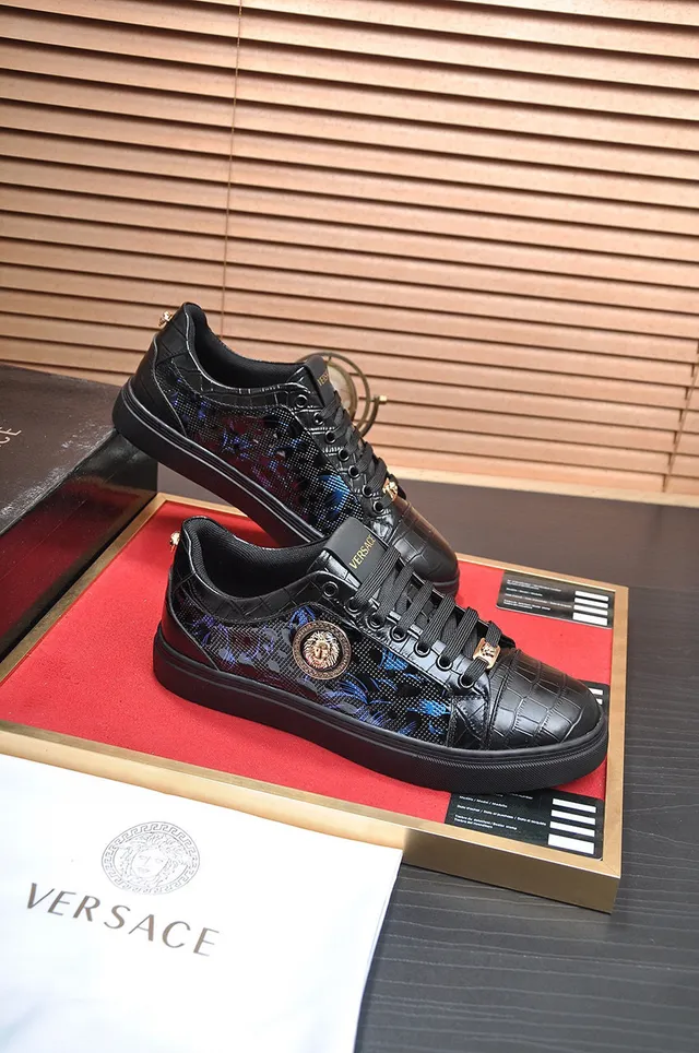 Versace Chain Reaction Chaussures Lifestyle Noir et Bleu Floral Médusa 5