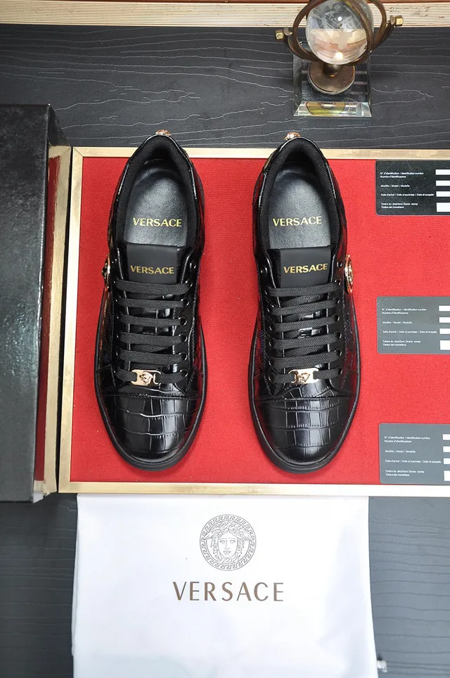 Versace Chain Reaction Chaussures Lifestyle Noir et Bleu Floral Médusa 9