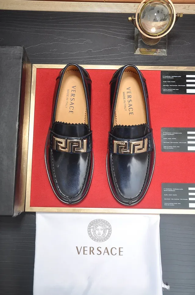 Versace Chain Reaction Black Leather Greca Buckle Loafers 5