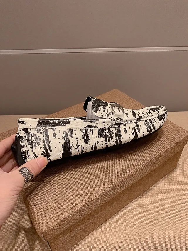 Versace Chain Reaction Distressed Black-and-White Loafers 8