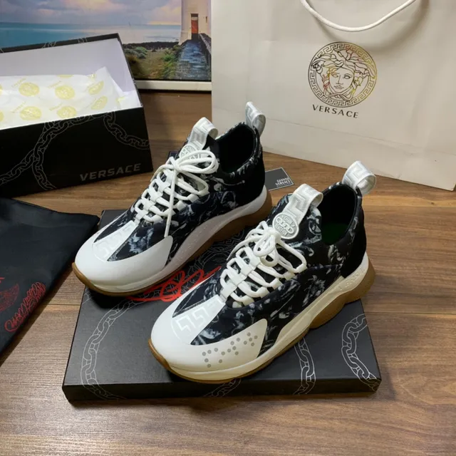 Versace Chain Reaction Marbled Black White Lifestyle Sneakers 8