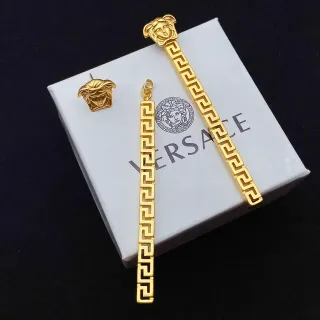 Versace Greca Odissea 美杜莎头像和希腊钥匙金色耳环