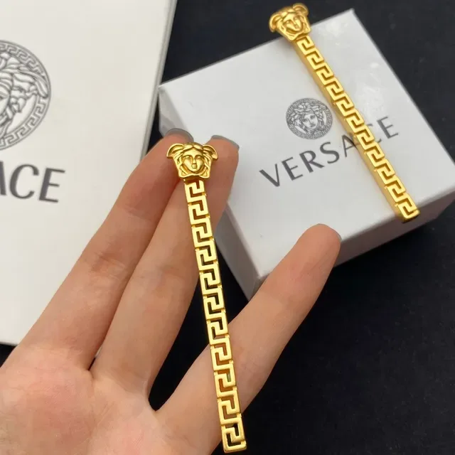 Versace Greca Odissea Boucles d'oreilles Tête de Méduse et Clé Grecque Doré 5