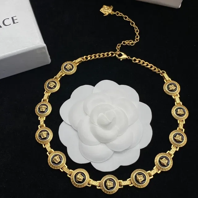Versace Greca Odissea Medusa Medallion Bracelet doré noir émail 5