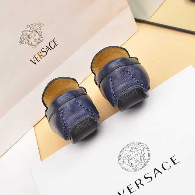 Versace Medusa حذاء لوفر أزرق بحري جلد مقشف مفتوح 2