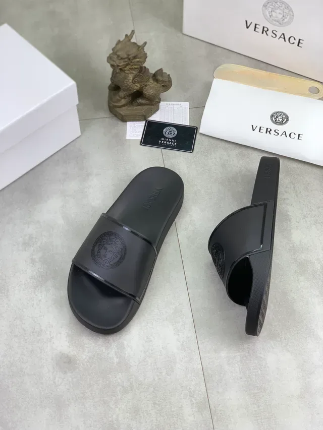 Versace Medusa Slide Black Molded Rubber Single Strap Slippers 7