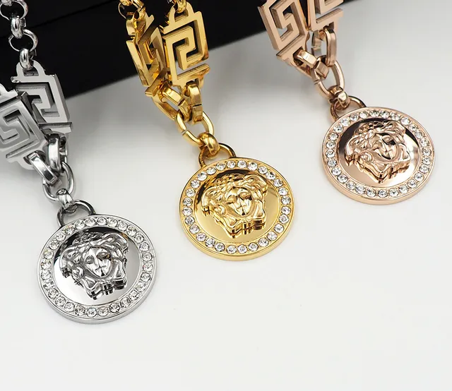 Versace Odissea ক্রিস্টাল মেডিউসা পেন্ডেন্ট নেকলেস 8