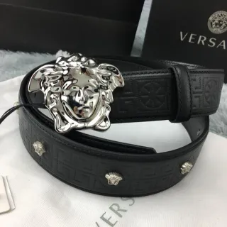 Versace Odissea Greca Medusa काला चमड़े का बेल्ट