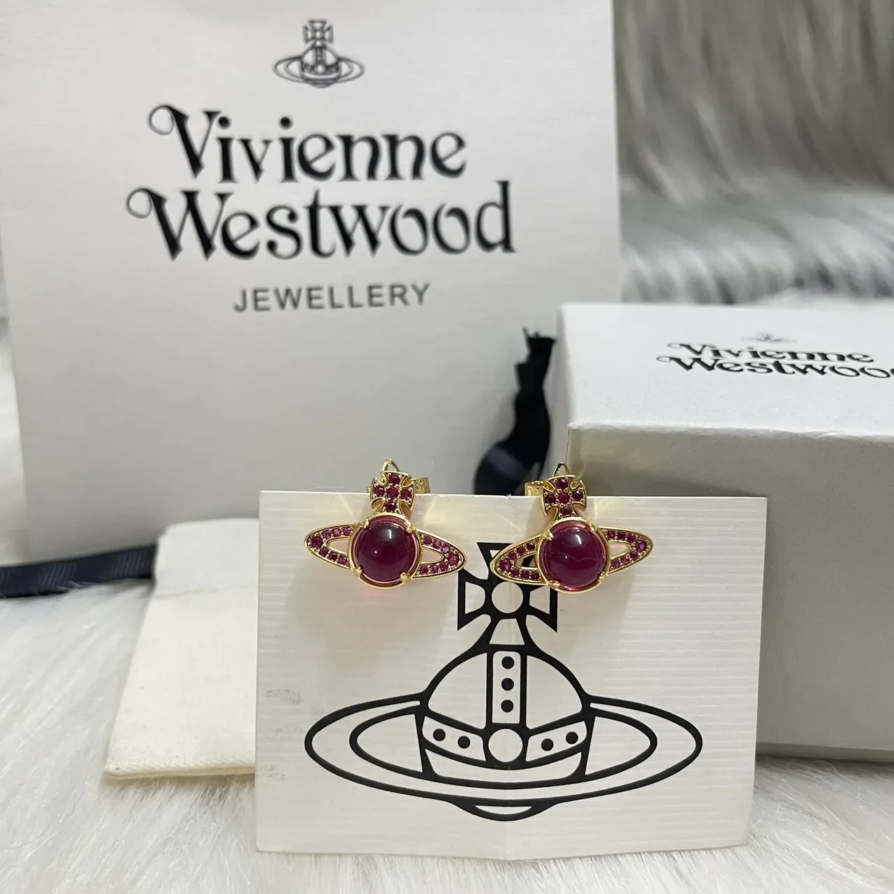 Vivienne Westwood Orb Burgundy Gold Motif Necklace 4