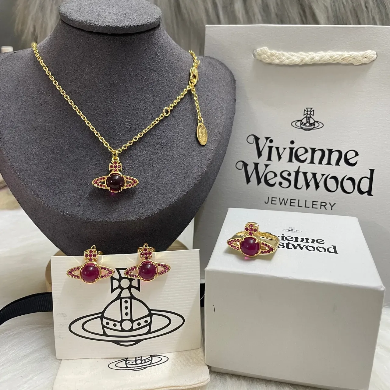 Vivienne Westwood Orb Burgundy Gold Motif Necklace 8